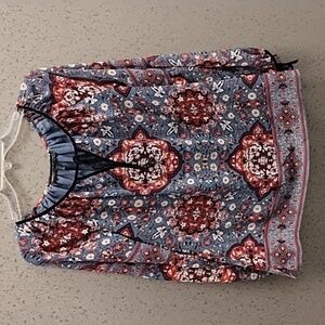 White House Black Market Size 2 blouse with velvet bow trim